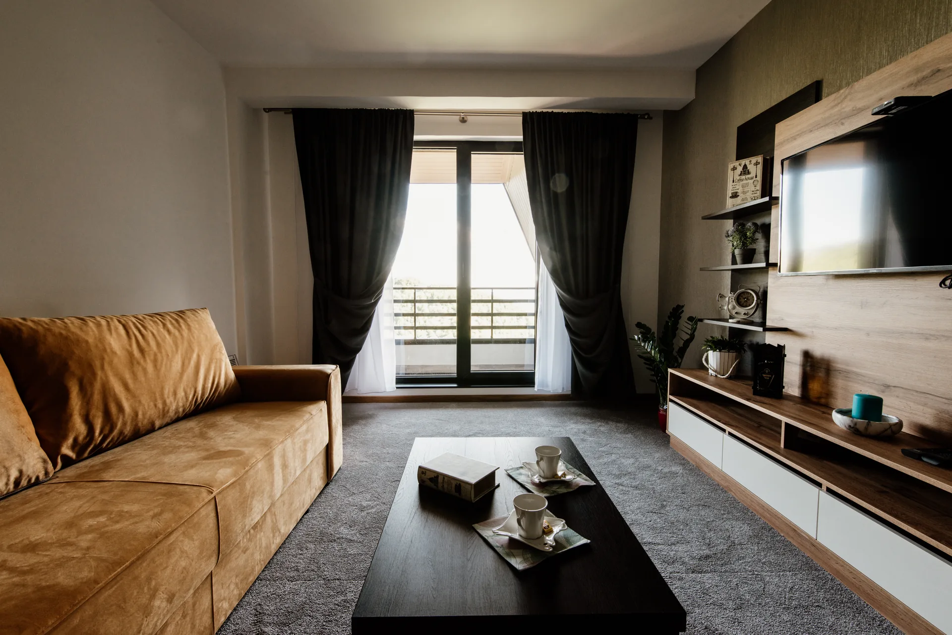 Signature Studio